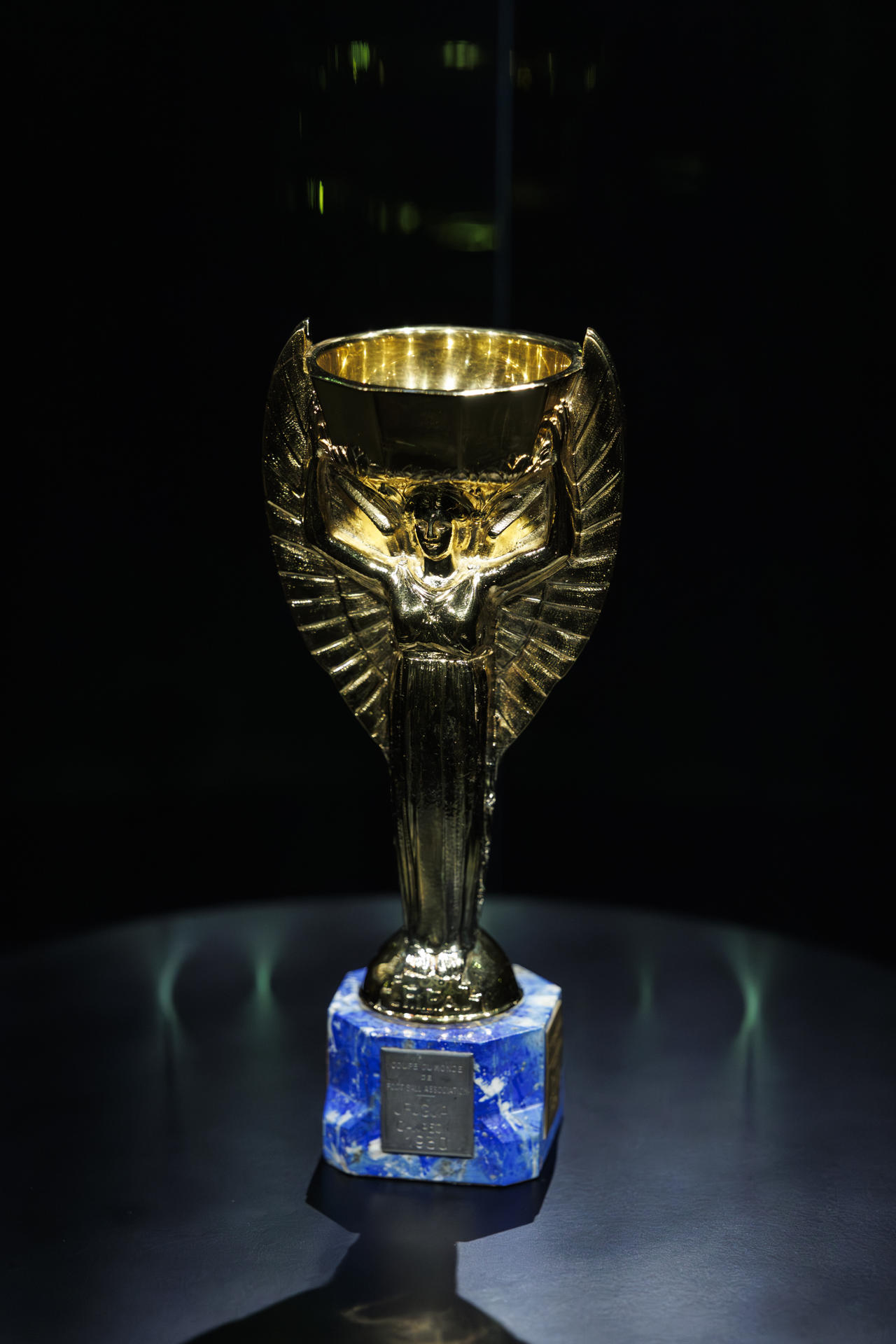 Entre copas, la del Mundial de fútbol es la más cara y codiciada del deporte - Enterate Latino